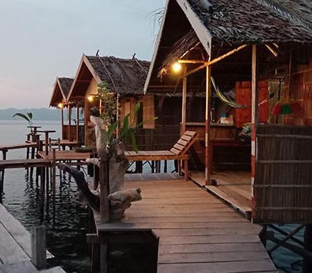 Mawar Homestay Besir Dış mekan fotoğraf