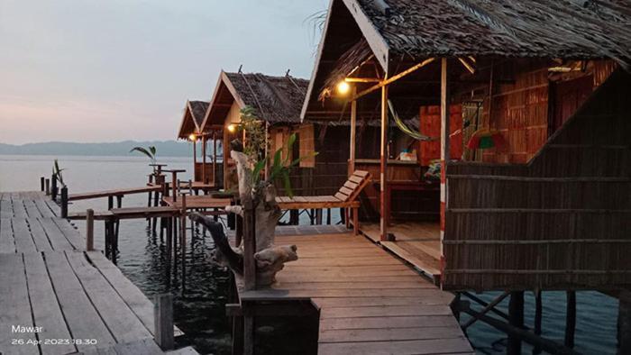 Mawar Homestay Besir Dış mekan fotoğraf
